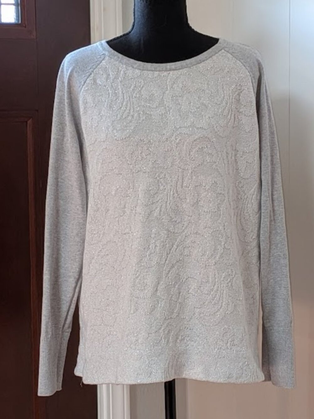 "Bass" Sparkly Embossed Grey Sweater Size XXL